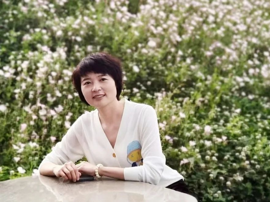 杨艳：循梦而行，向阳而生